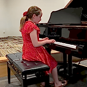 Milana Music - Performance