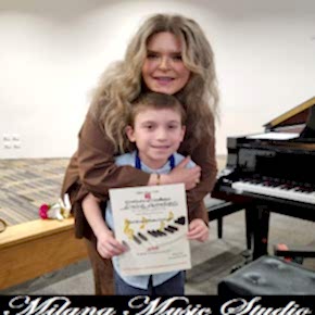 Milana Music - Performance
