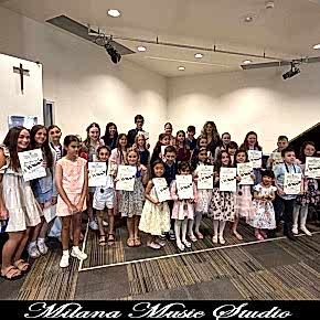 Milana Music - Performance